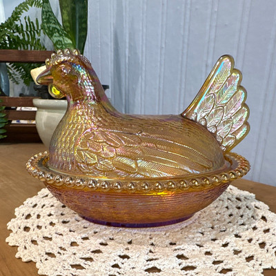 Iridescent gold Amber Carnival Glass Hen on Nest HON vintage 