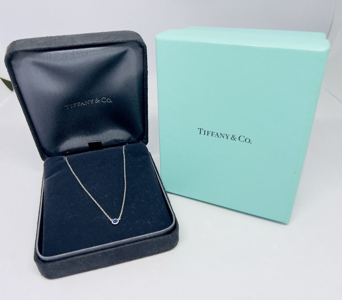 Tiffany & Co Elsa Peretti Color By The Yard .11 Ct Sapphire