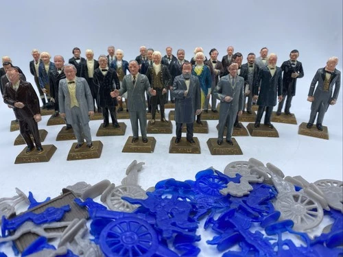 Vintage Set of 30 US Presidents Painted Plastic Toys Figures Louis Marx & Co