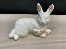 Lenox "CHINA JEWEL RABBIT W/CARROT " Figurine ~ NO BOX