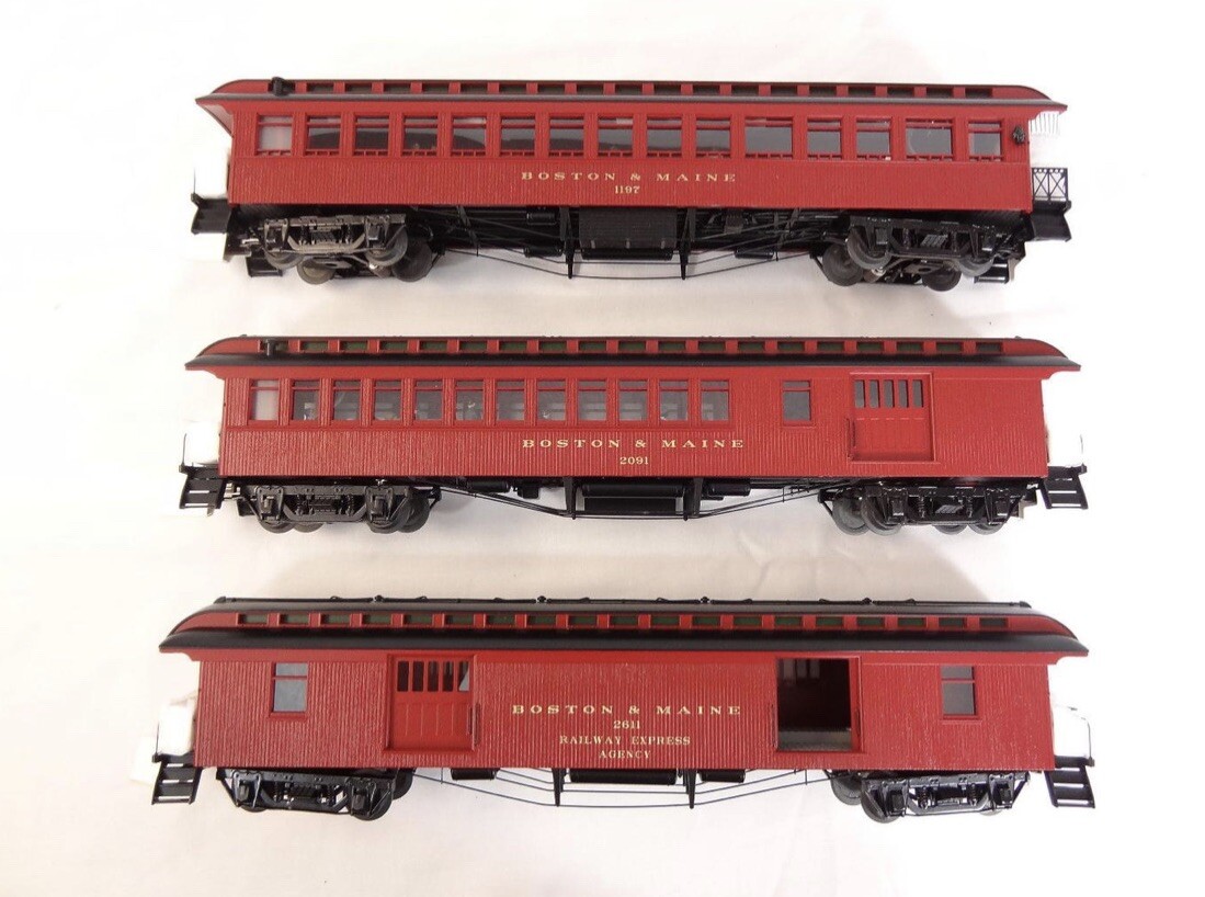 MTH PREMIER BOSTON & MAINE 64’ WOOD SIDED 3 CAR PASSENGER SET 2062038
