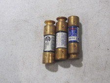 New LOT of 3 Bussmann Buss FRN-R-4 Fusetron Class RK5 Fuses A3