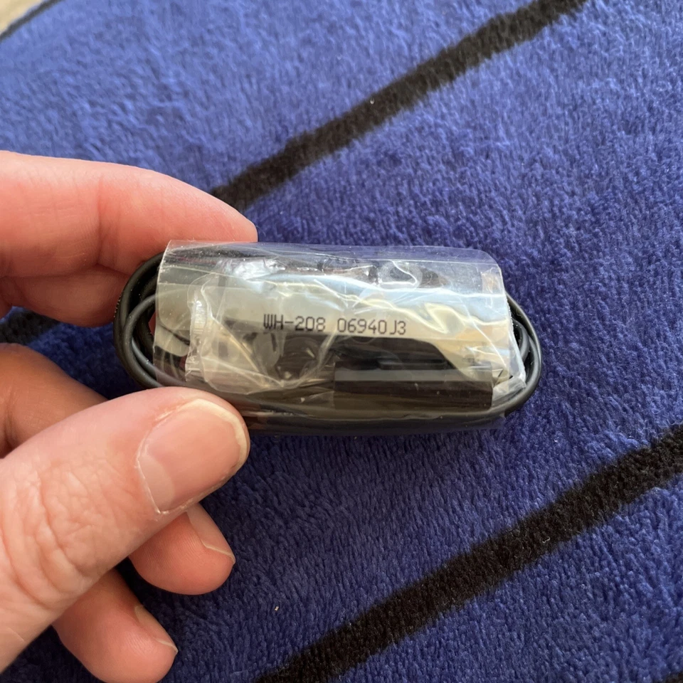 Nokia Headphones Stereo WH-208 Black New In Package Original OEM - Image 3 of 4