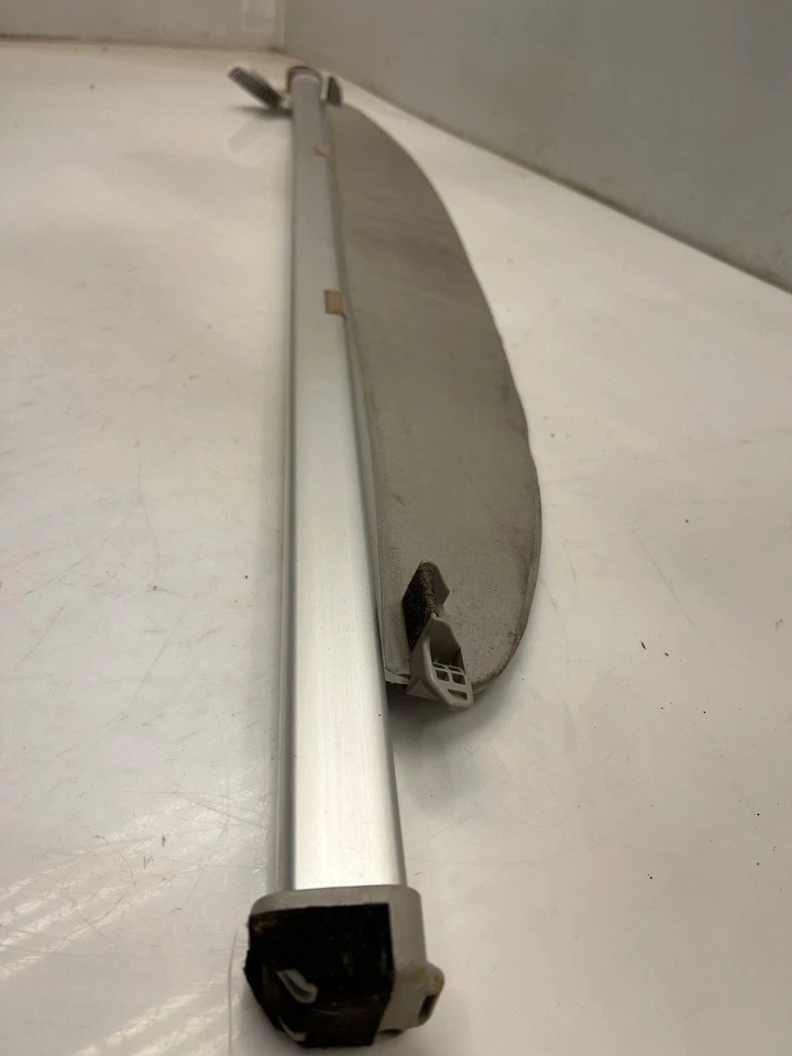 Capa de carga retrátil cinza Toyota Prius 2010 2011 fabricante de equipamento original - Imagem 4 de 4