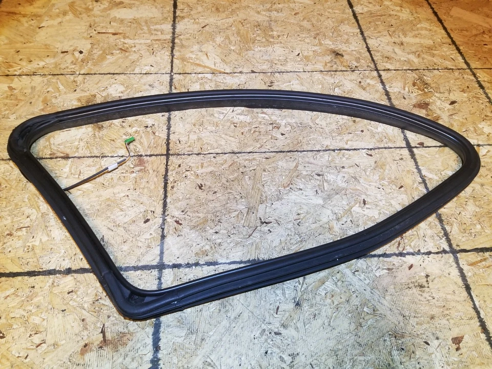 07 08 09 10 MERCEDES R350 TRASERO IZQUIERDO LADO CONDUCTOR CUARTO VENTANA SELLO OEM Foto 2 de 4