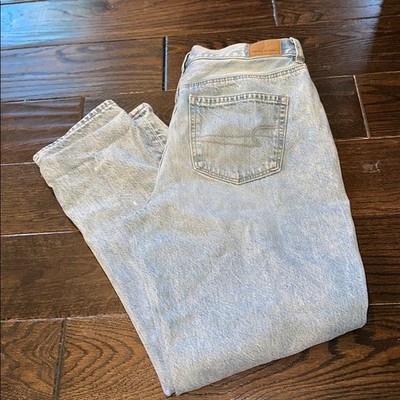 American Eagle Outfitters MOM jeans size 8 regular distressed