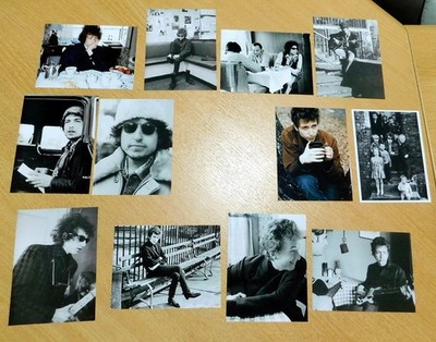 KONVOLUT 12 FOTOS BOB DYLAN 11X15 CM UND MEHR ODER WENIGER GLÄNZEND REPRODUKTIONEN