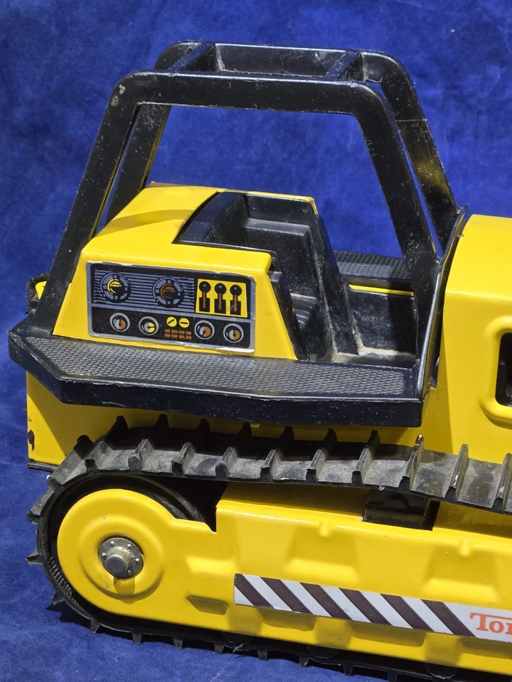 Bulldozer Tonka de colección amarillo acero prensado vehículo de construcción juguete pesado Foto 4 de 4