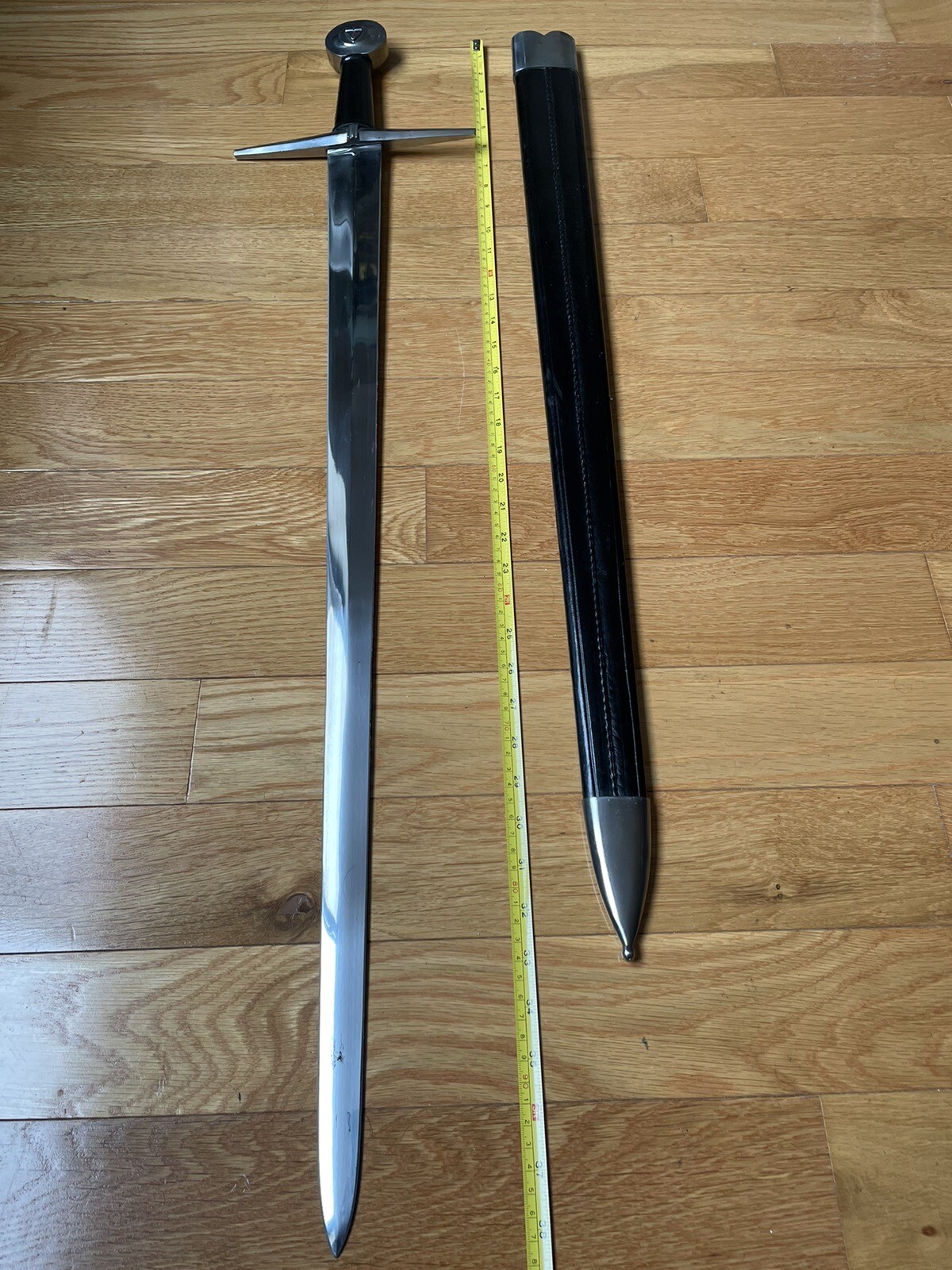 Windlass Steelcraft 14th Century Medieval Falchion Sword Aprox. 39