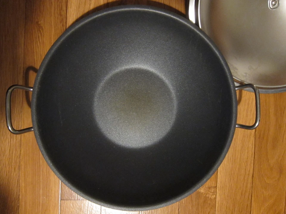 SPRING Switzerland Wok Vulcano GL Platinum - Antihaftbeschichtung mit Deckel - Bild 3 von 4