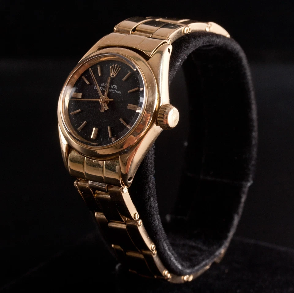 Vintage Rolex 6618 Oyster Perpetual 18k Yellow Gold Wrist Watch W/ Flex Bracelet - Image 3 of 4