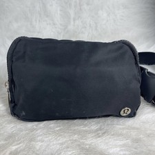 Lululemon Everywhere Belt Bag black