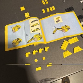 LEGO CREATOR: 4915 Mini Construction 3 in 1 - Retired Brand New Open Box