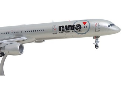 BOEING 757-300 AIRCRAFT 