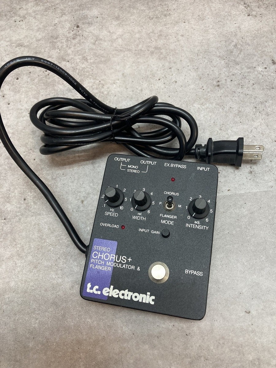 TC Electronic SCF Stereo Chorus+ Guitar Effects Pedal Used with