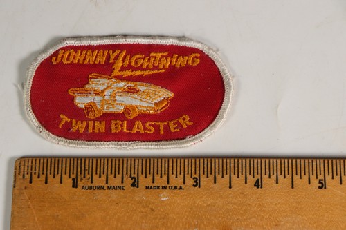 VTG Johnny Lightning Twin Blaster Patch, Embroidered Red & Yellow, 4" Hot Rod eL - Picture 4 of 4