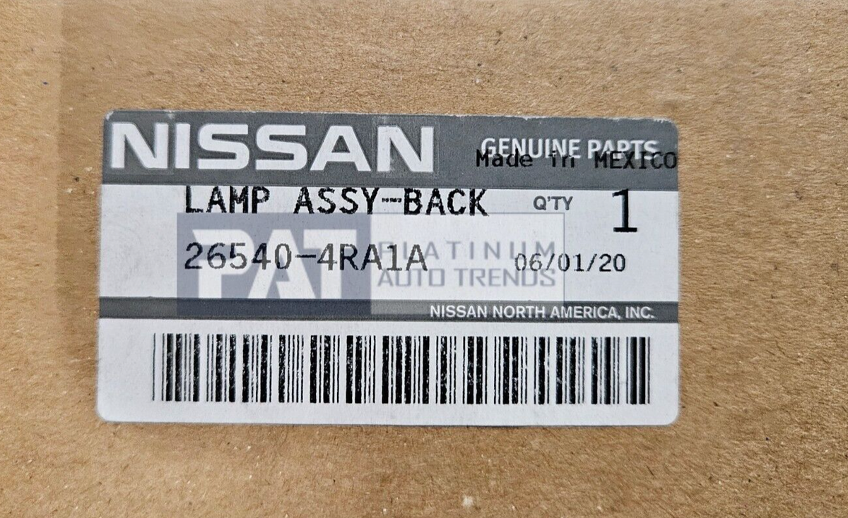 GENUINE NISSAN MAXIMA 2016-2018 TAIL LIGHT ON TRUNK RH=PASSENGER