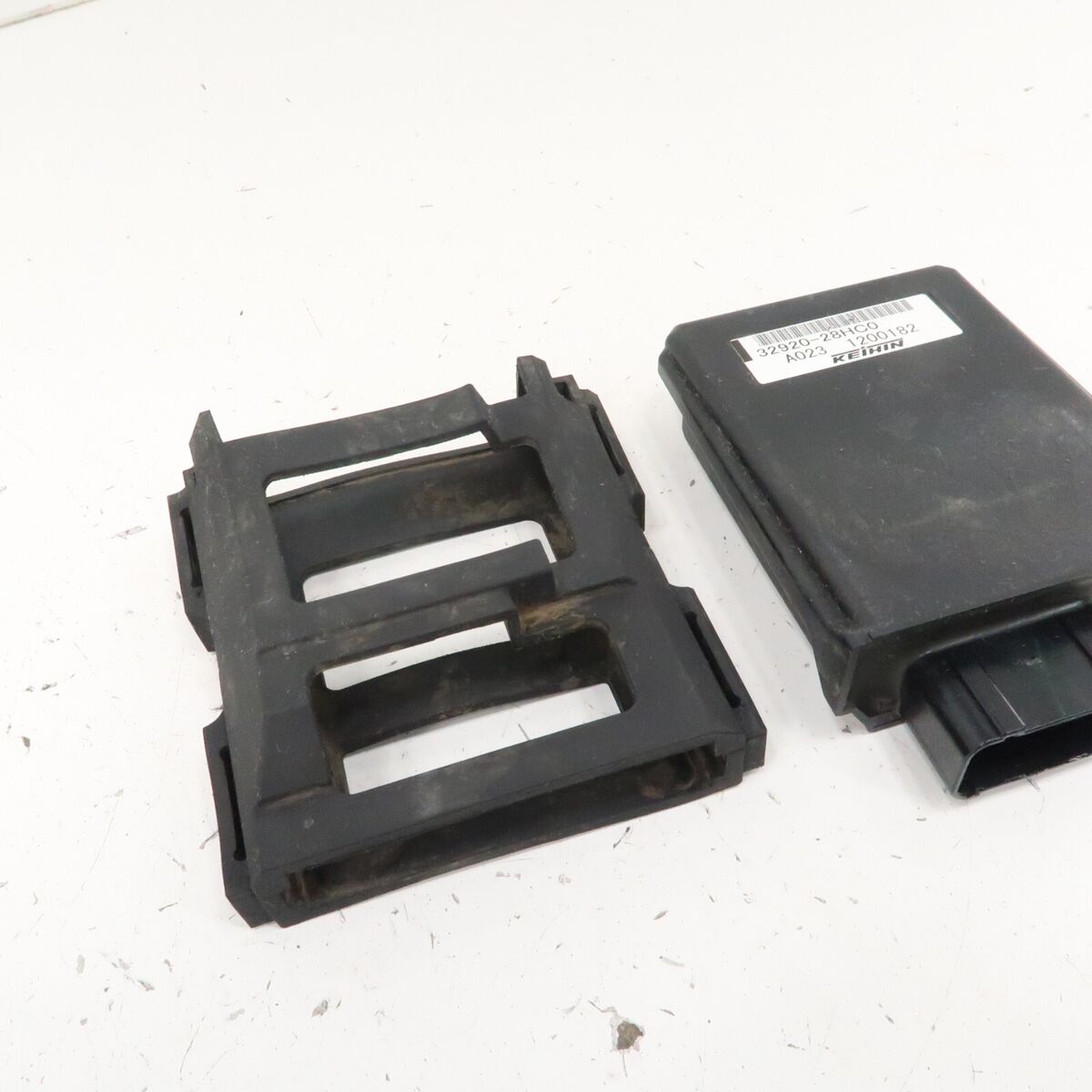 Suzuki RMZ450 - Stock Keihin CDI Box ECU 32920-28HC0 - 2014 Suzuki RMZ450 - Stock Keihin CDI Box ECU 32920-28HC0 - 2014