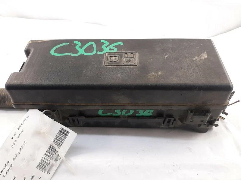 2007-2008 Ford Expedition Lincoln Navigator Engine Fuse Box Assembly 5.4L OEM - Изображение 2 из 4