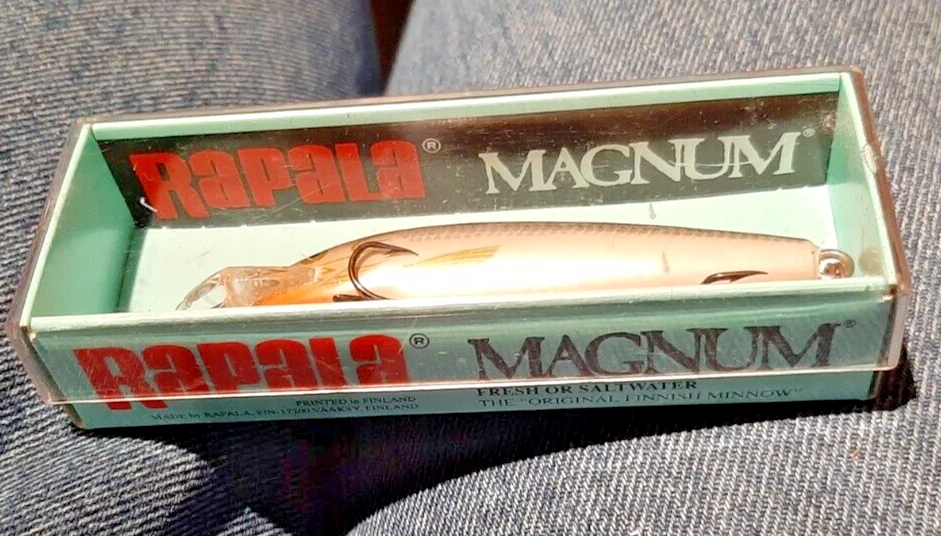 Caneca Rapala nova na caixa e isca Magnum conjunto de presente na caixa águas limite área canoa pesca - Imagem 2 de 4