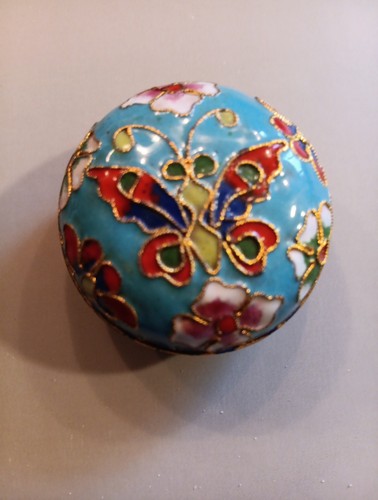 ENAMEL BEJEWELED EXQUISITE BUTTERFLY TRINKET BOX RAISE WINGTO TO OPEN