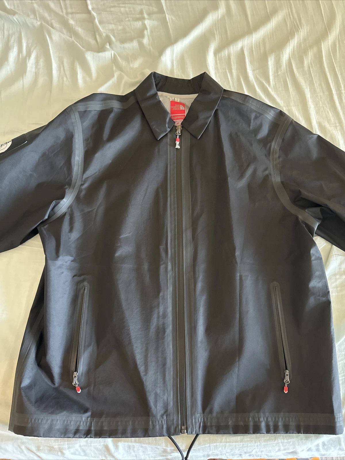 Veste Supreme SS21 TNF The North Face Coaches taille Petit noir