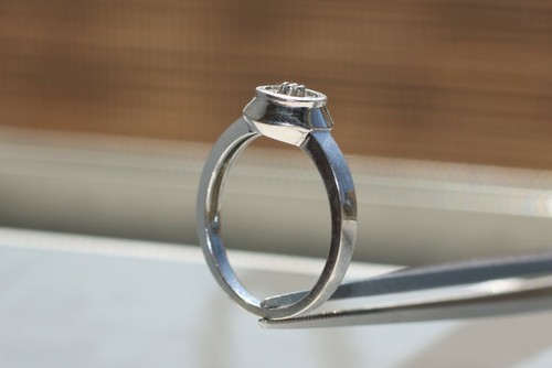 14K Weißgold Zargenfassung runder Diamant Ring - moderner Klassiker (EJ-86) - Bild 5 von 5