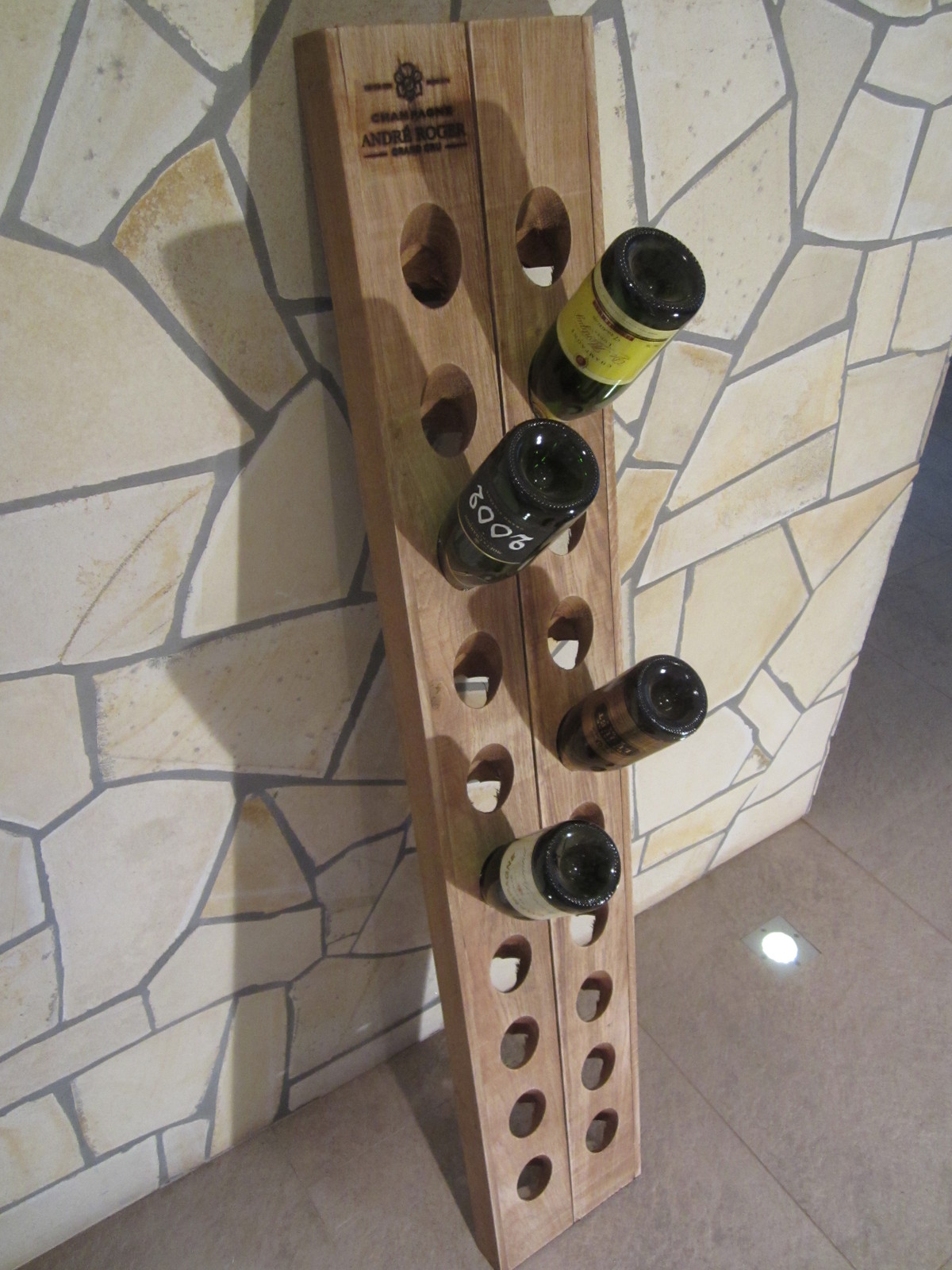 Bild 1 von 12