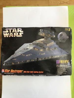 Star Wars, AMT/ERTL Star Destroyer beleuchtet mit Fiber Optic, OVP/Ungebaut