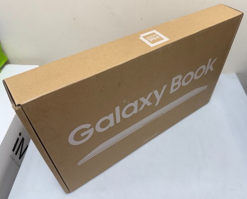 SAMSUNG GALAXY BOOK 2 LAPTOP FHD 15,6" BILDSCHIRM WIN 11 I5 TURBO 4,4GHZ 256/8GB