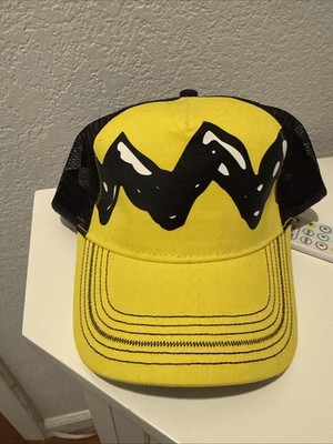 Adult Peanuts Cedar Fair Charlie Brown Black & yellow SnapBack Hat