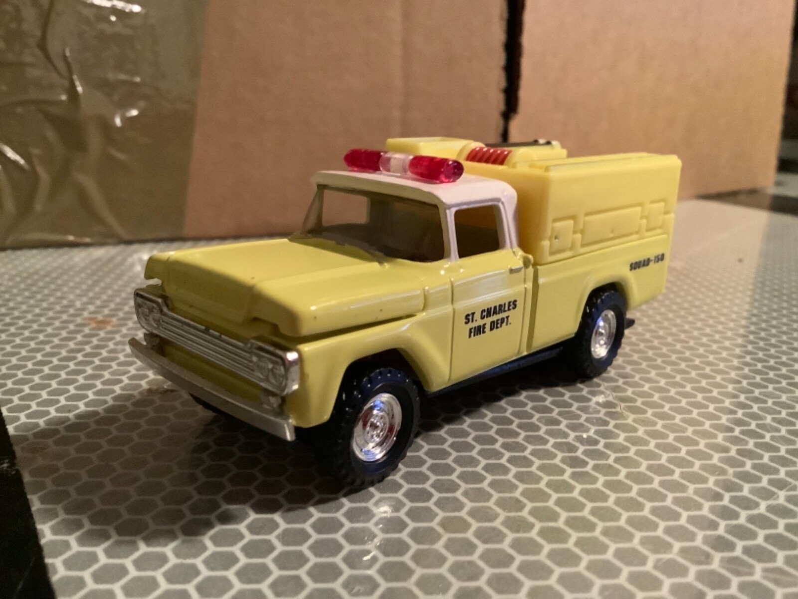 Picture 1 of 4