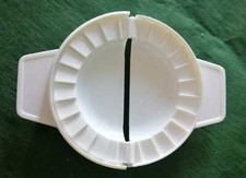 STAMPO FORMA PASTA RAVIOLI AGNOLOTTI PANZEROTTI PLASTICA CM.9 DOLCI BISCOTTI