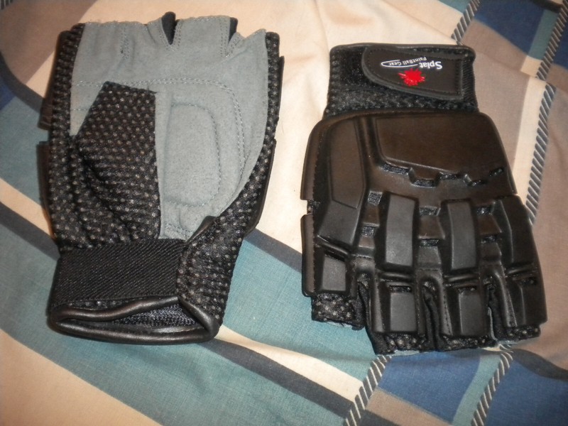 PAINTBALL FINGERLSS GLOVES size L/XL NEW