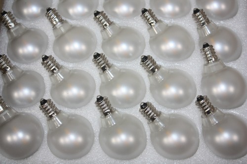 Box of 25 G40 Frosted White .6 watt LED E12 Base String Light Replacement Bulbs - Picture 2 of 4