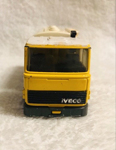 MATCHBOX SUPER KINGS K110 IVECO SHELL TANKER MISSING ITS LADDER SEE PHOTOS - Picture 4 of 7