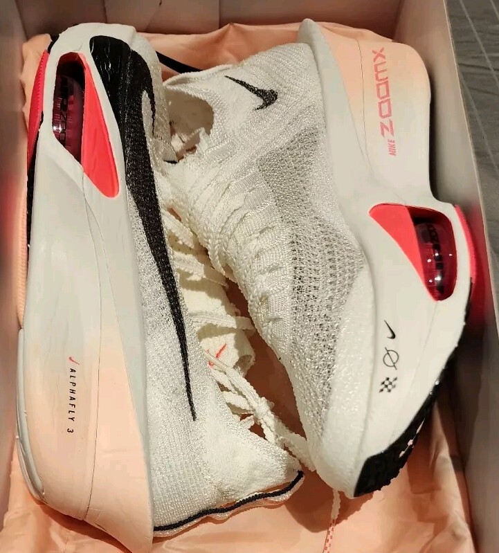 NIKE ☆ Air Zoom Alphafly Next% 3 ‘Sail Crimson Tint’ s-l1200.jpg