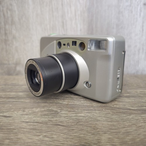 Rollei Giro 70 WA 35mm Film Point and Shoot Camera Silver GWO Case and Manuals - Picture 12 of 21