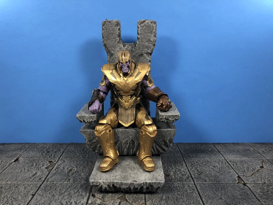 Trono MCU Marvel Thanos escala 1:12 Foto 2 de 4