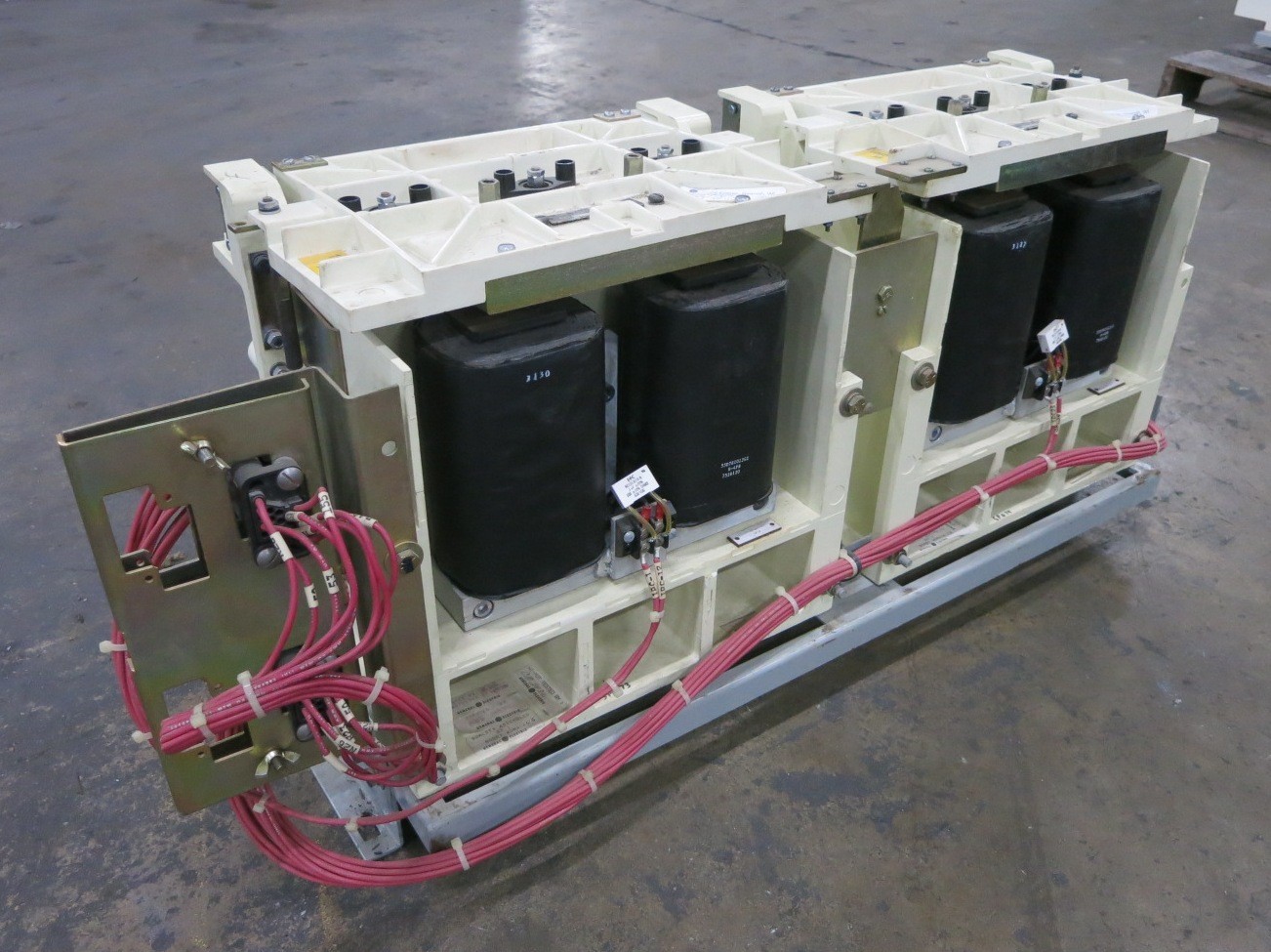 GE CR193B 400A 7.2 kV Reversing AC Vacuum Contactor LimitAmp Motor Control 5 kV
