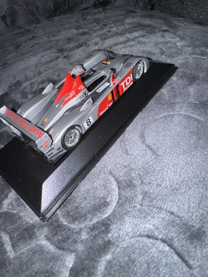 Minichamps Audi R10 TDI 1/43 24h Le Mans 2006 победитель • #8 - Изображение 2 из 4