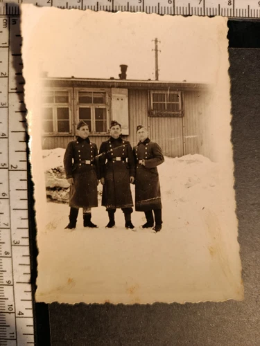 GERMAN WW2: Military B&W photo of HEER (ARMY) SOLDIER.  #0083