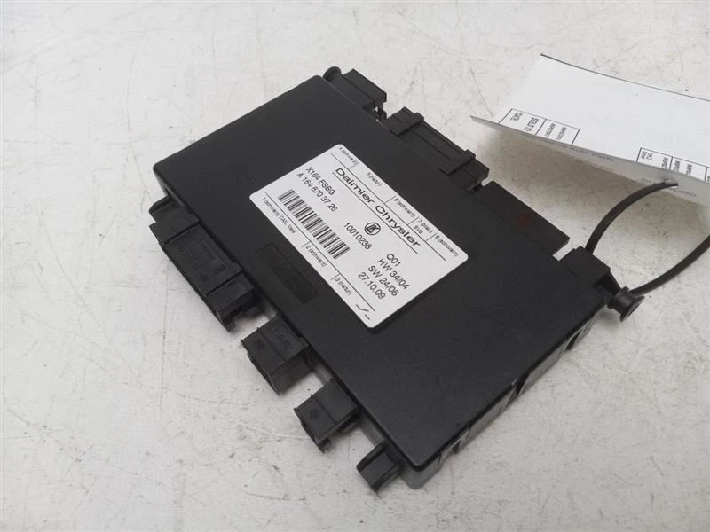 Mercedes GL450 2009-2012 tercera fila de asientos módulo de control plegable eléctrico Foto 3 de 4