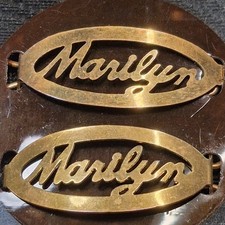 Vintage Goldtone Oval Shaped Womens Name "Marilyn" Cursive Hair Clips Barretts