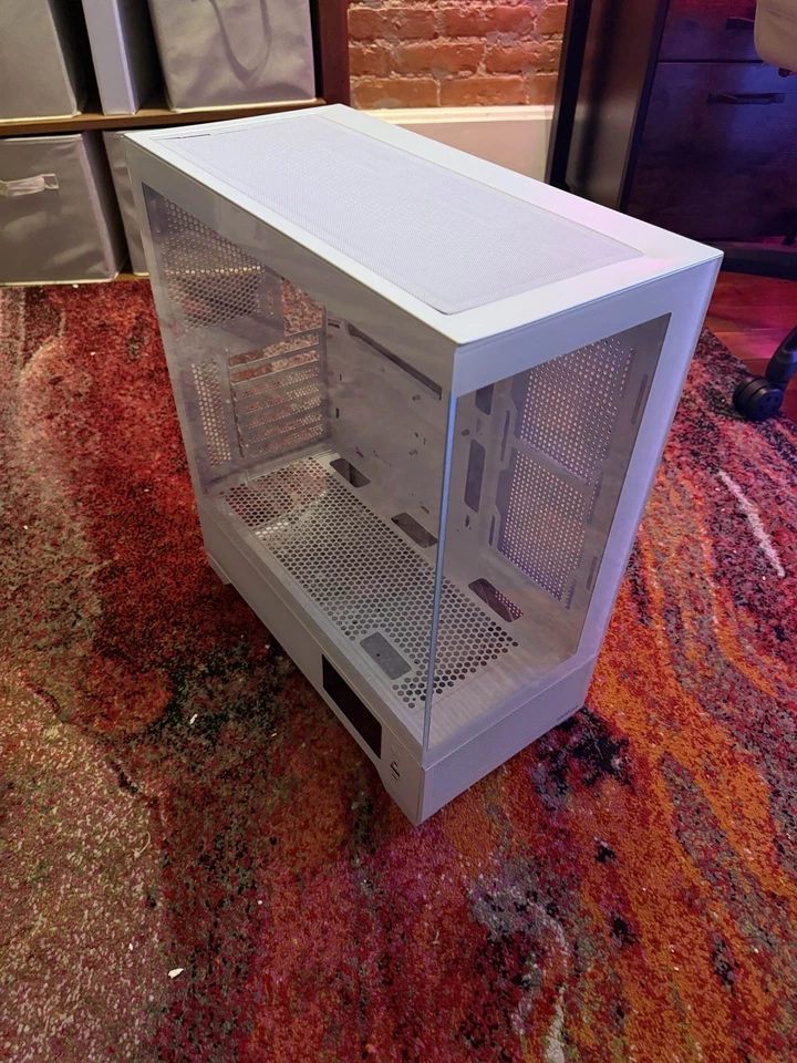 ATX Computer Case - Image 3 of 3