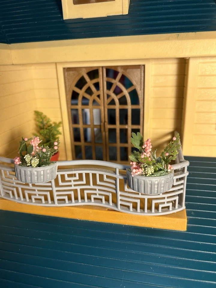 Epoch Sylvanian Calico Critters 绿山房屋定制带家具 — 第 4/4 张图片