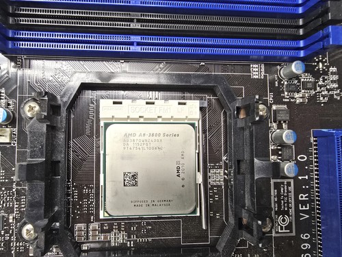 MSI A75MA-G55 Motherboard Socket FM1 A75 8GB DDR3 mATX AMD A8-3870K 3.00Ghz - Picture 3 of 3