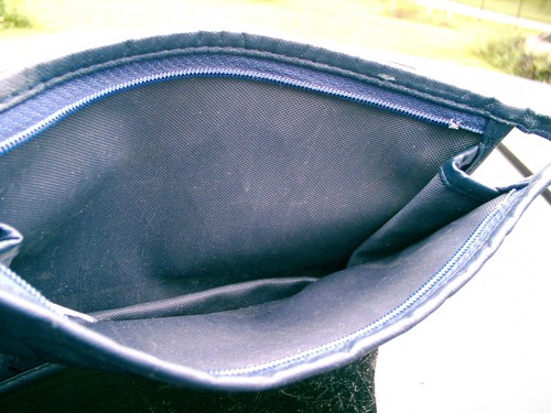 QANTAS AIRLINES MAKE UP BAG SOUVENIR RARE ITEM RECTANGLE ZIPPERED TOP - Picture 5 of 8