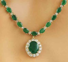 34.45 CARAT EMERALD AND 2.5 CARAT DIAMONDS NECKLACE WITH INSURANCE APPRAISAL