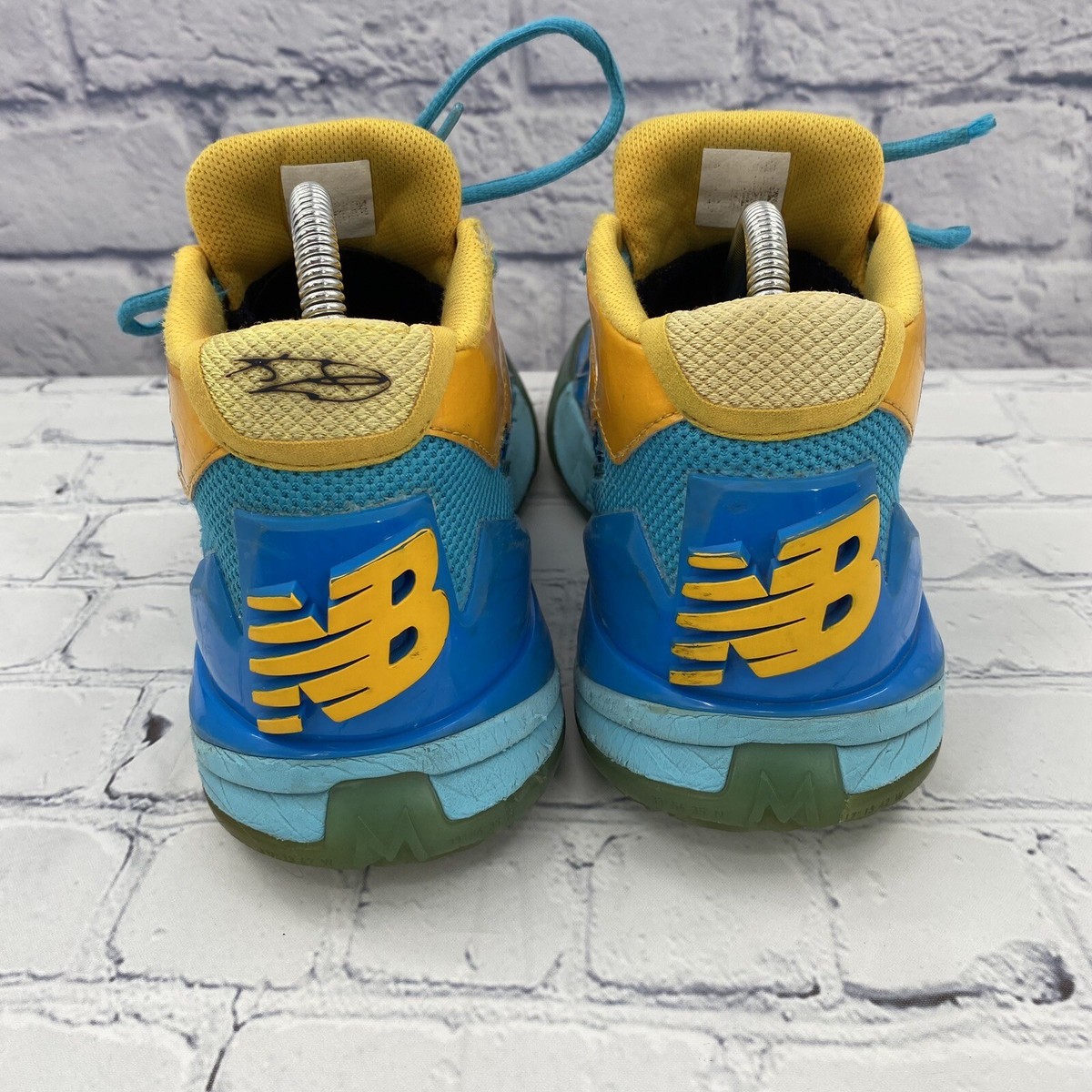 new balance kawhi blue raspberry